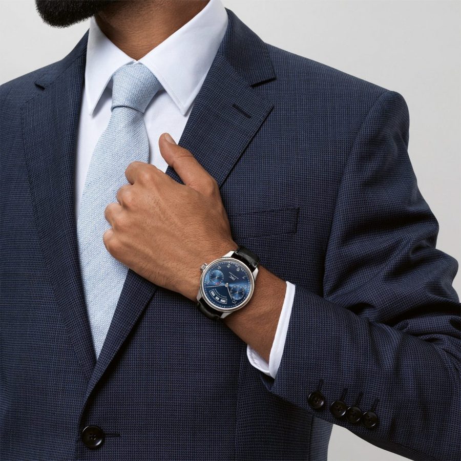 1915660.jpeg.transform.buying-options_watch_1000.jpg